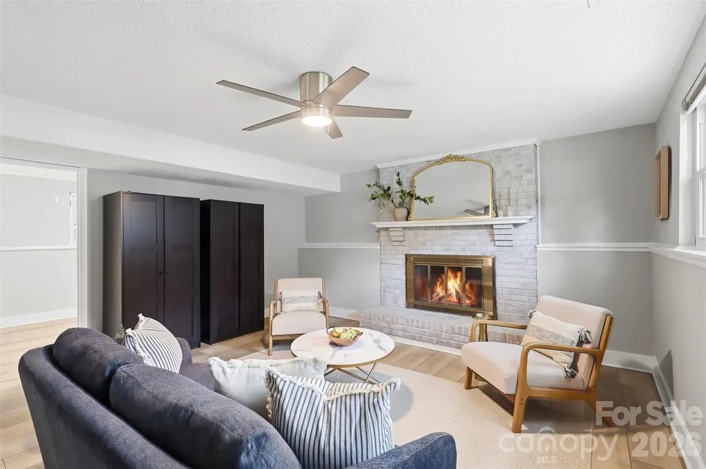 716 Regency Drive Charlotte NC 28211