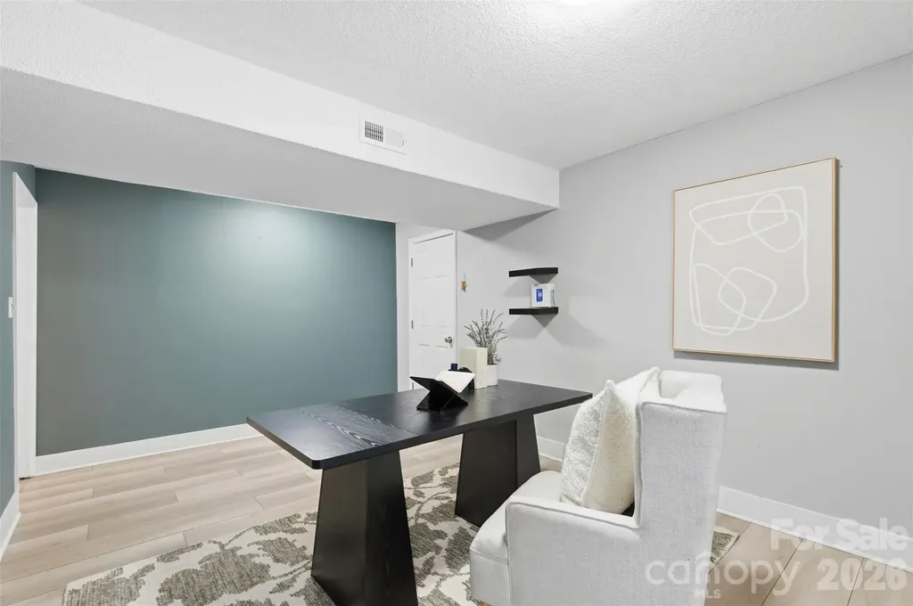 716 Regency Drive Charlotte NC 28211