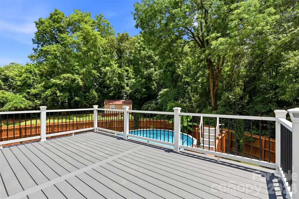 716 Regency Drive Charlotte NC 28211