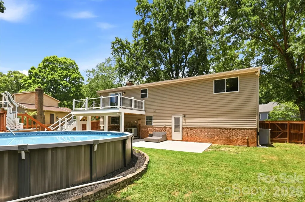 716 Regency Drive Charlotte NC 28211
