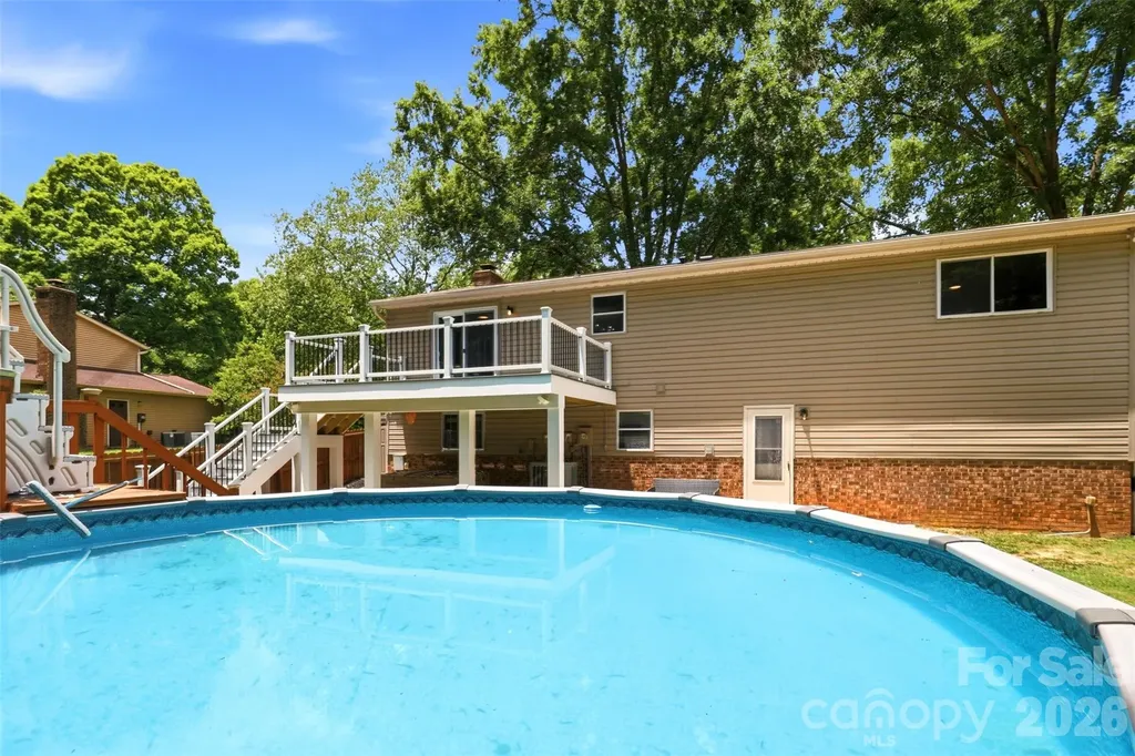 716 Regency Drive Charlotte NC 28211