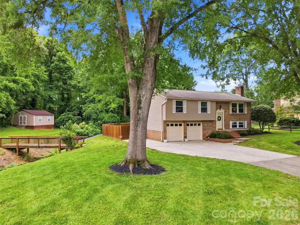 716 Regency Drive Charlotte NC 28211