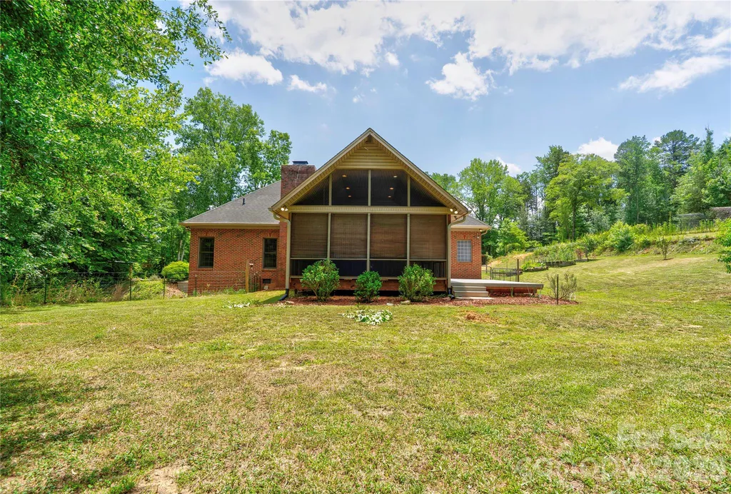 2365 Sylvan Road Grover NC 28073