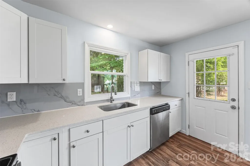 4713 Tanglebriar Drive Charlotte NC 28208