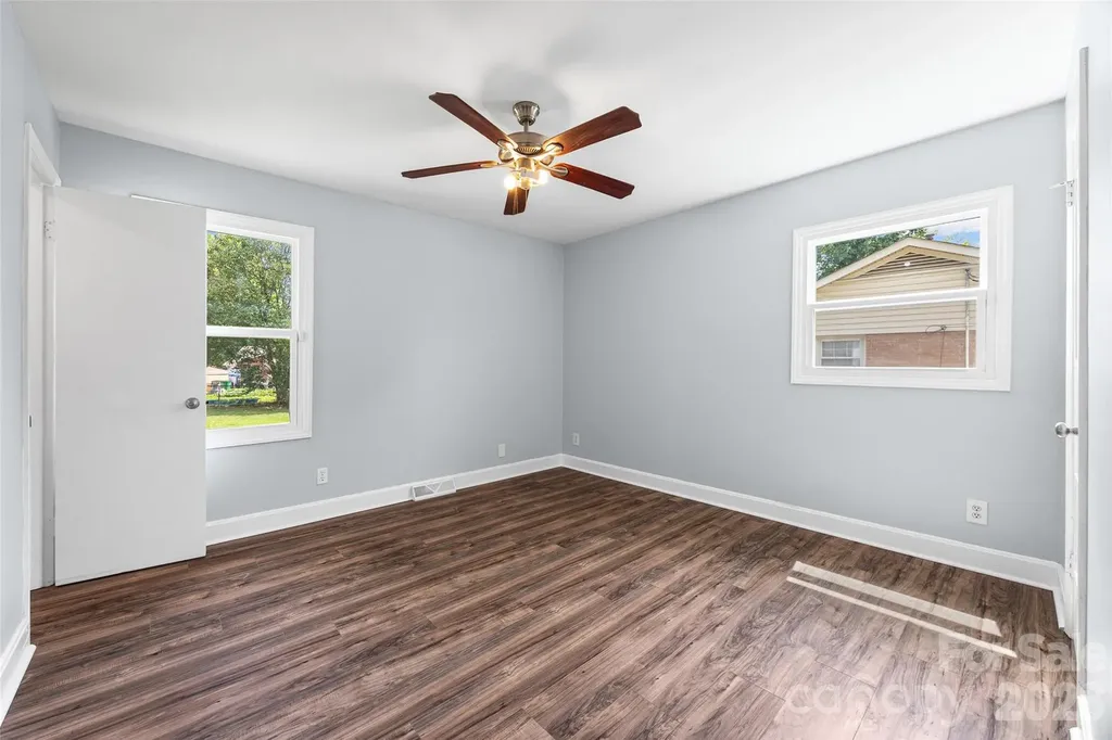 4713 Tanglebriar Drive Charlotte NC 28208