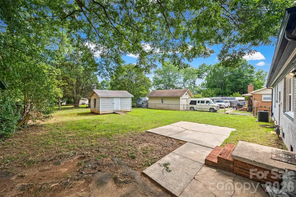 4713 Tanglebriar Drive Charlotte NC 28208