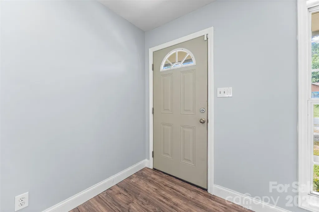 4713 Tanglebriar Drive Charlotte NC 28208