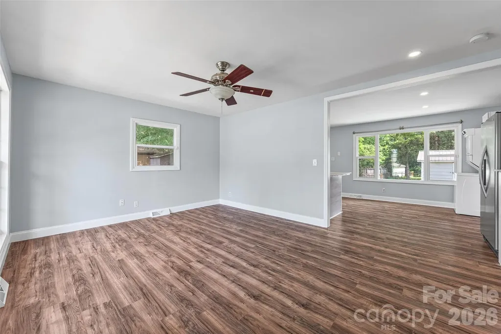 4713 Tanglebriar Drive Charlotte NC 28208