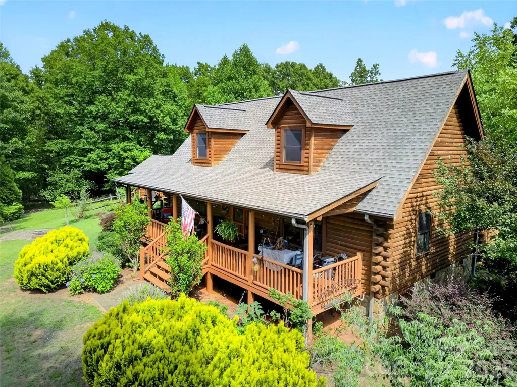 535 N Highland Road Mill Spring NC 28756