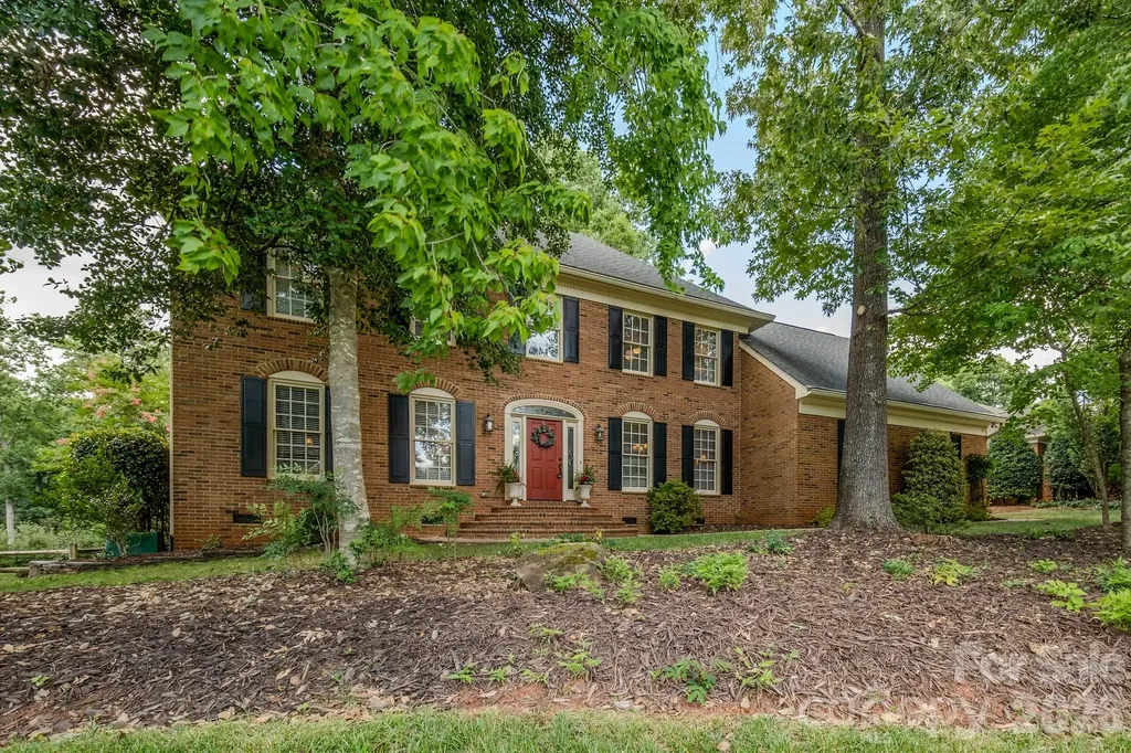 5910 Summerston Place Charlotte NC 28277
