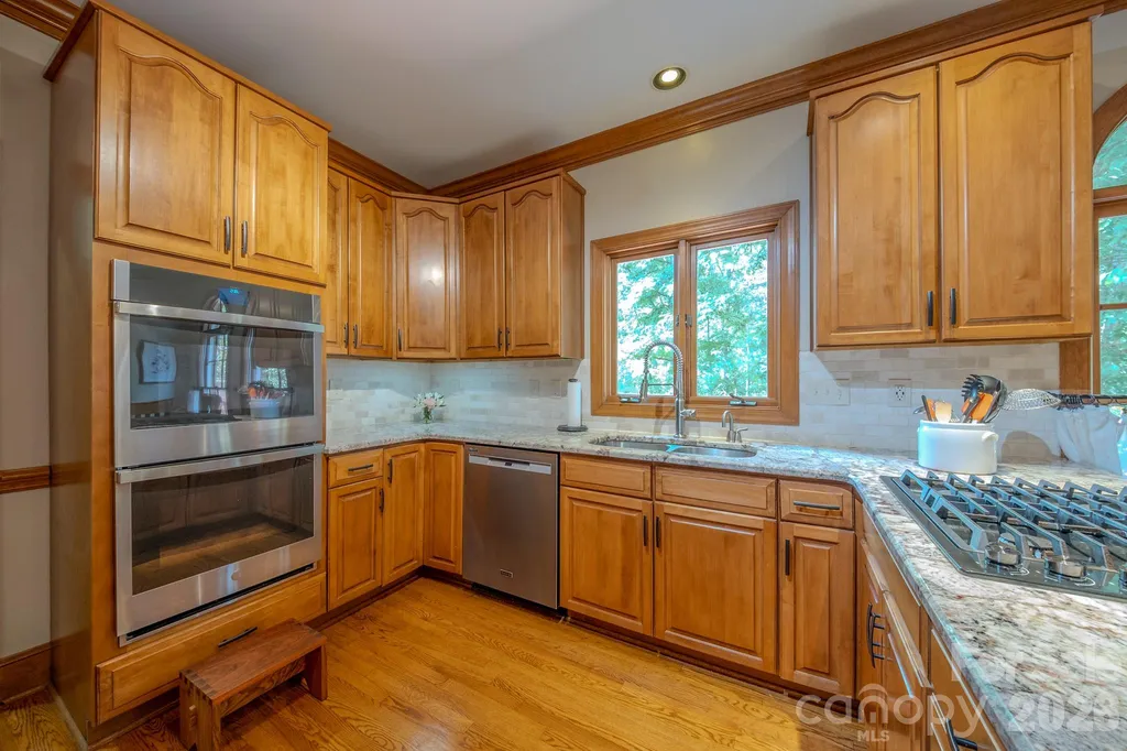 5910 Summerston Place Charlotte NC 28277