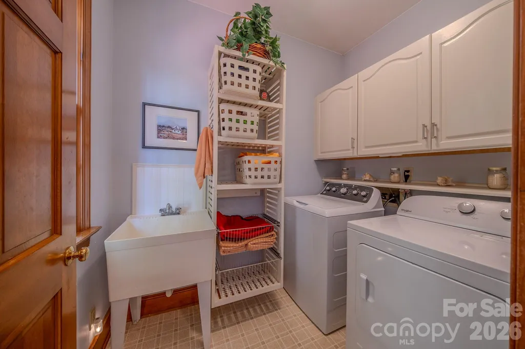 5910 Summerston Place Charlotte NC 28277