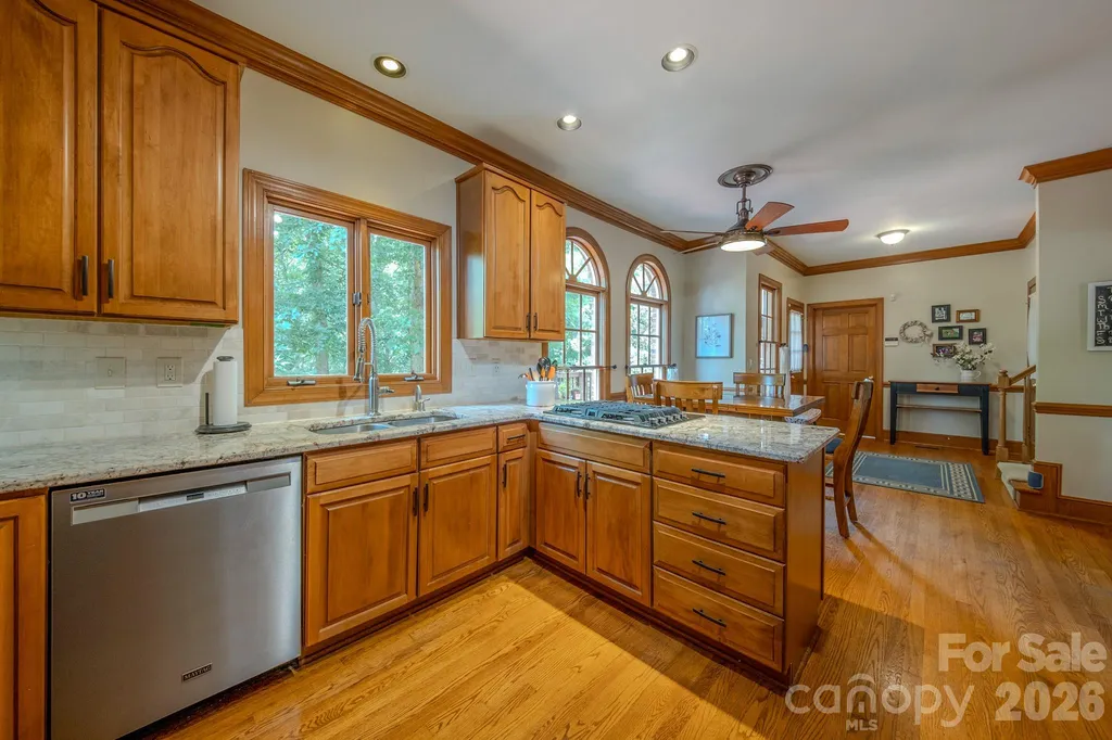 5910 Summerston Place Charlotte NC 28277