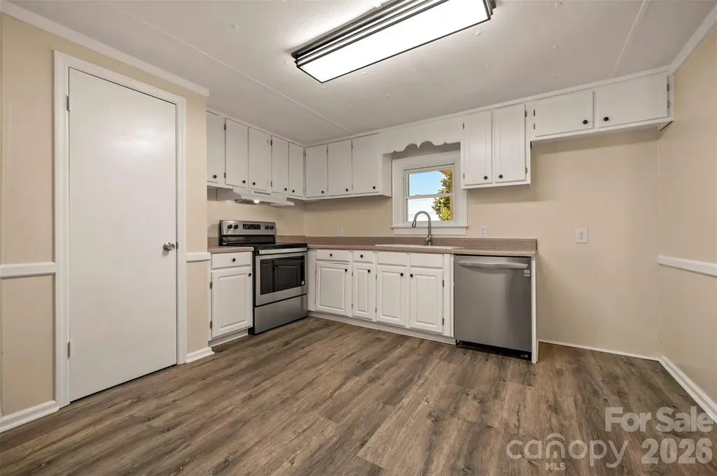 299 Ellenboro Henrietta Road Ellenboro NC 28040