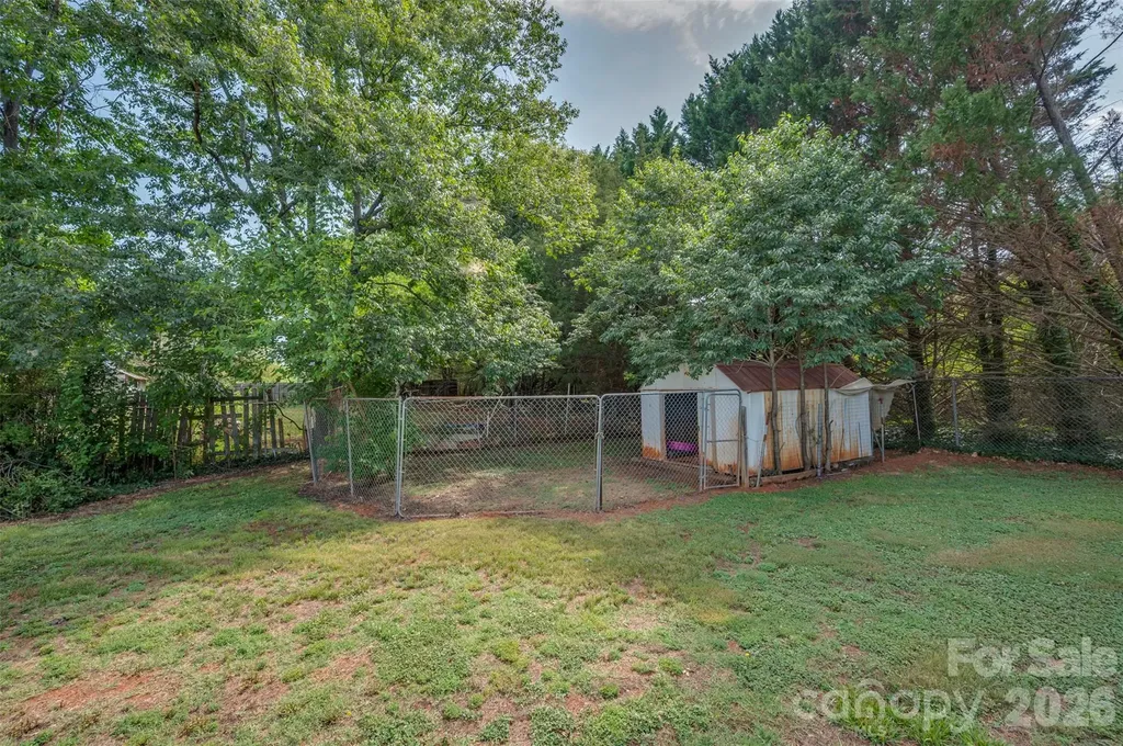 299 Ellenboro Henrietta Road Ellenboro NC 28040