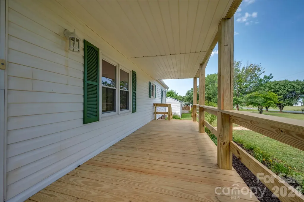 299 Ellenboro Henrietta Road Ellenboro NC 28040