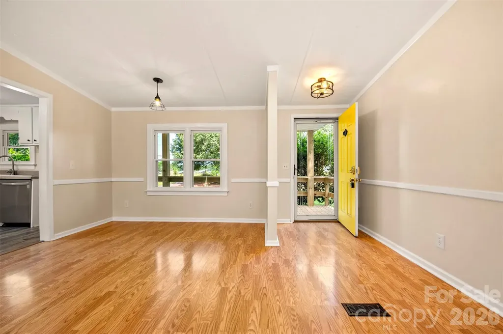 299 Ellenboro Henrietta Road Ellenboro NC 28040