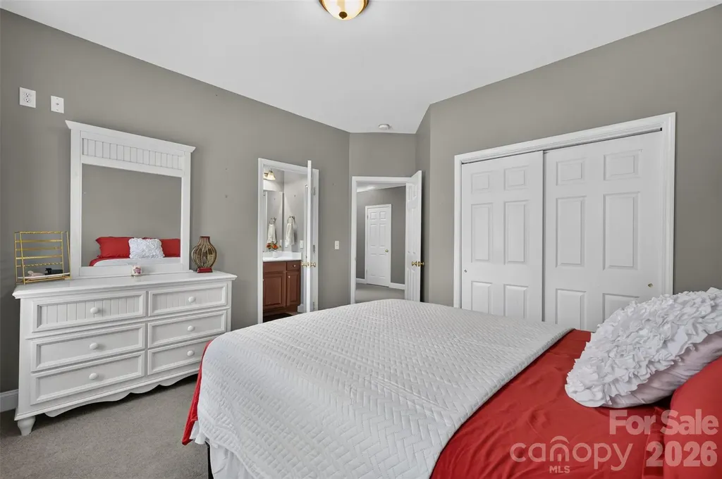 9220 Kensington Forest Drive Harrisburg NC 28075