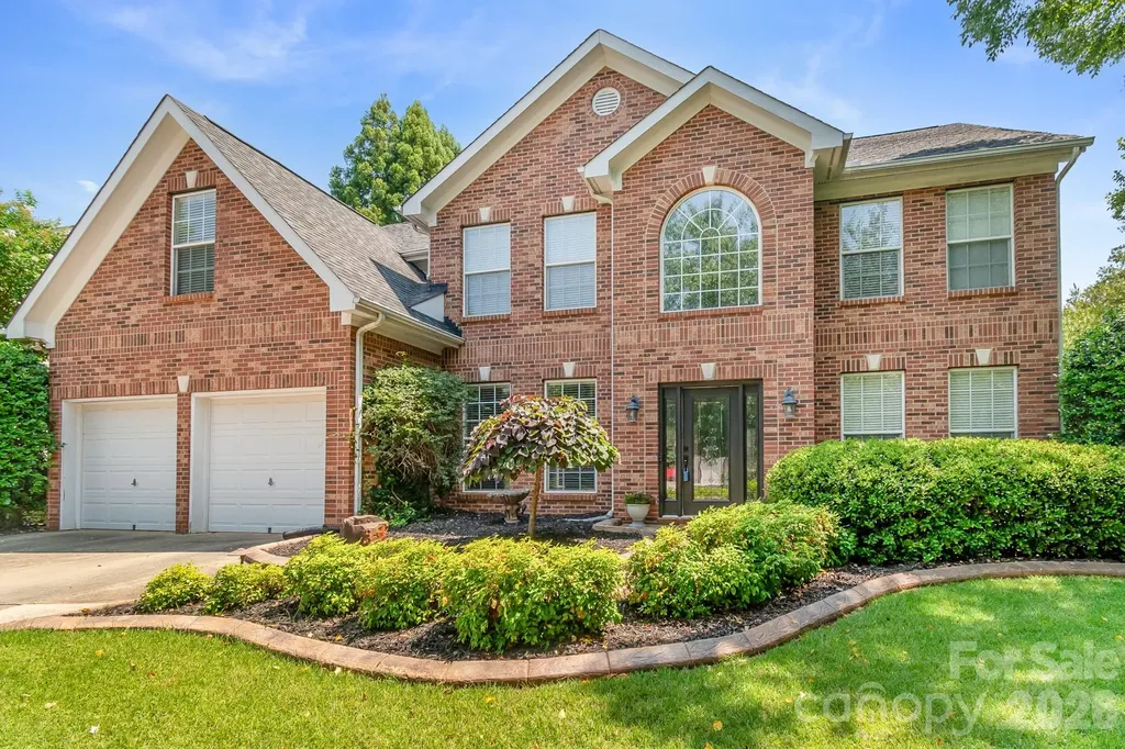 1107 Boulder Court Waxhaw NC 28173