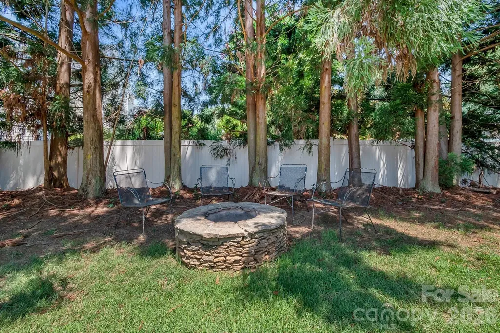 1107 Boulder Court Waxhaw NC 28173