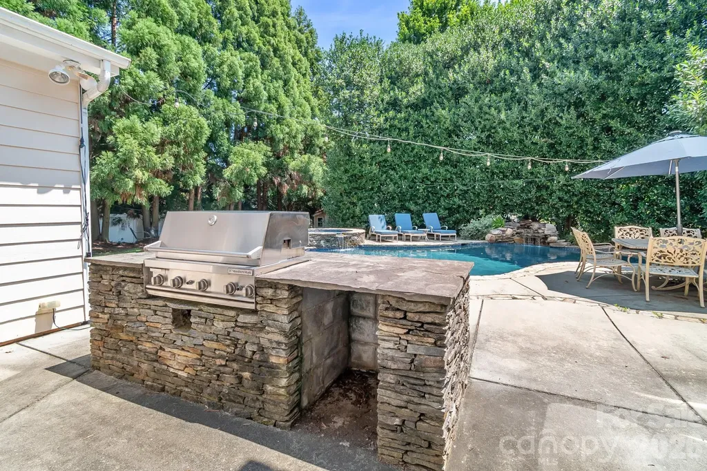 1107 Boulder Court Waxhaw NC 28173