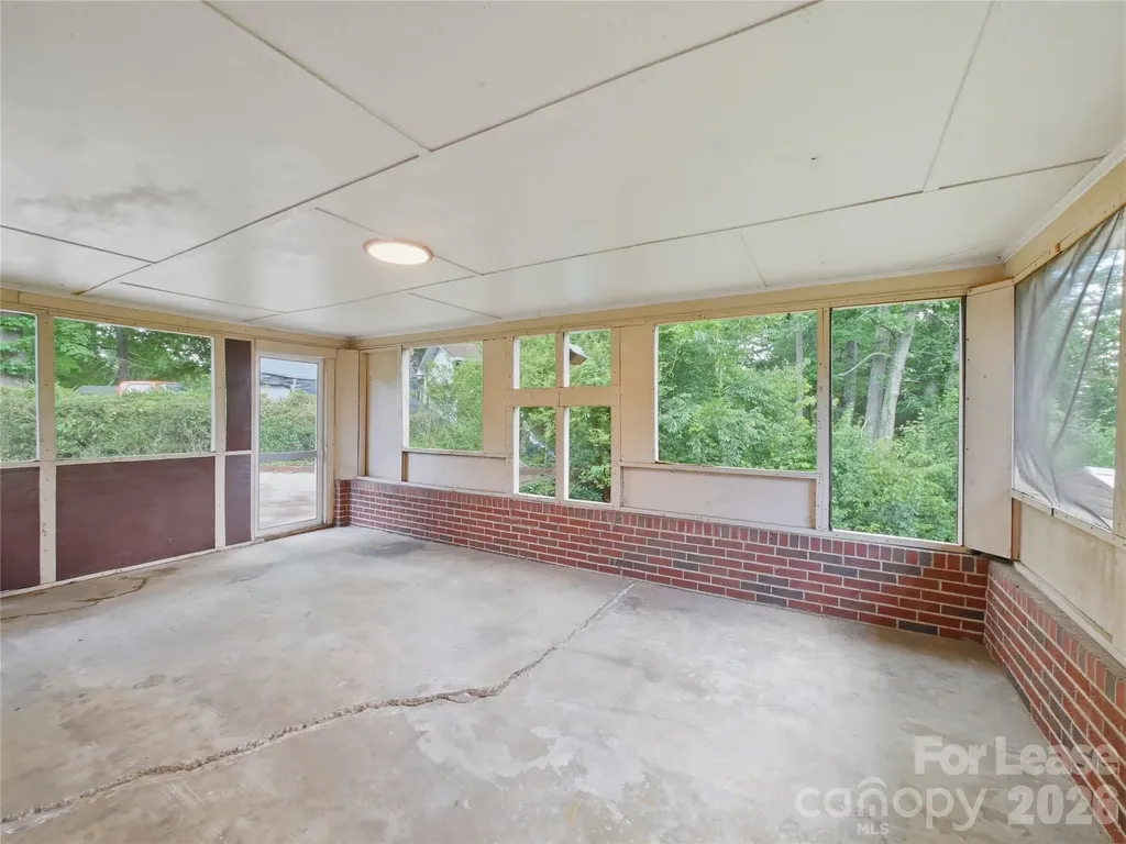 765 8th Avenue Drive SE Hickory NC 28602