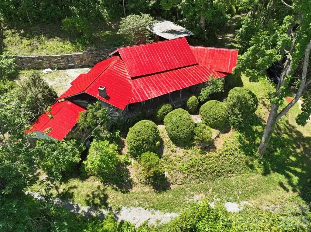 8709 Hwy 226a Highway Little Switzerland NC 28749