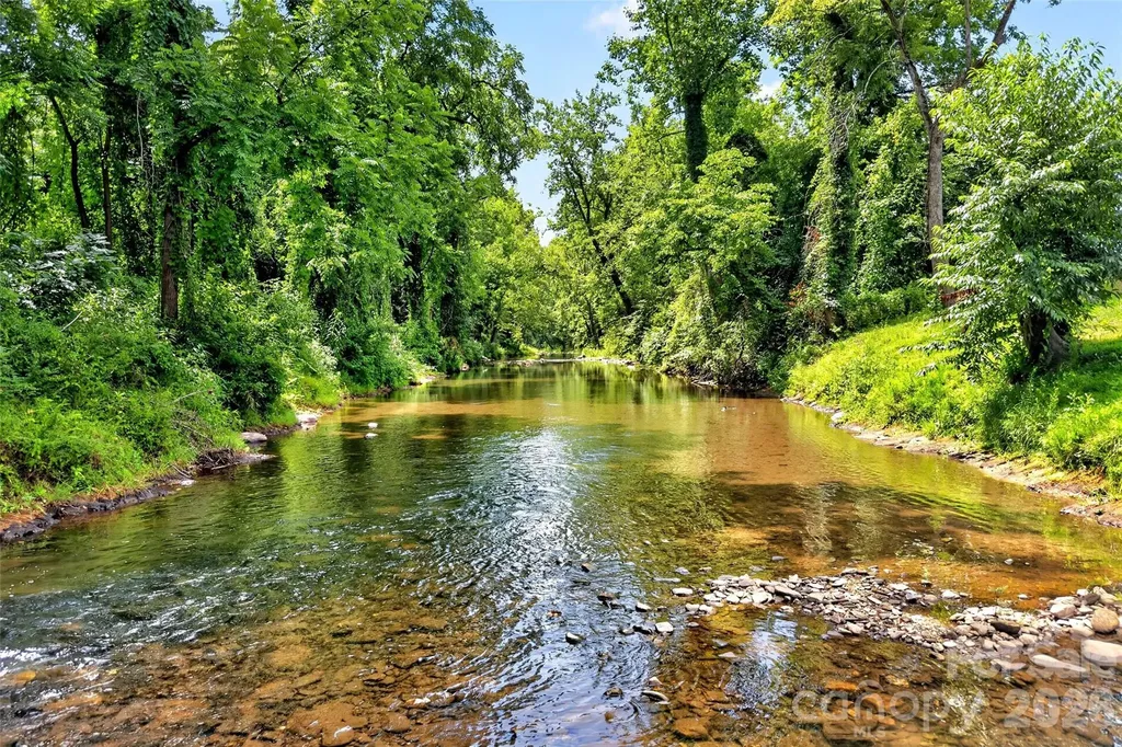 768 Lake Tahoma Road Marion NC 28752