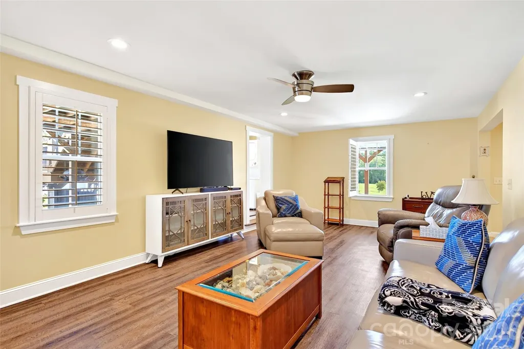 768 Lake Tahoma Road Marion NC 28752