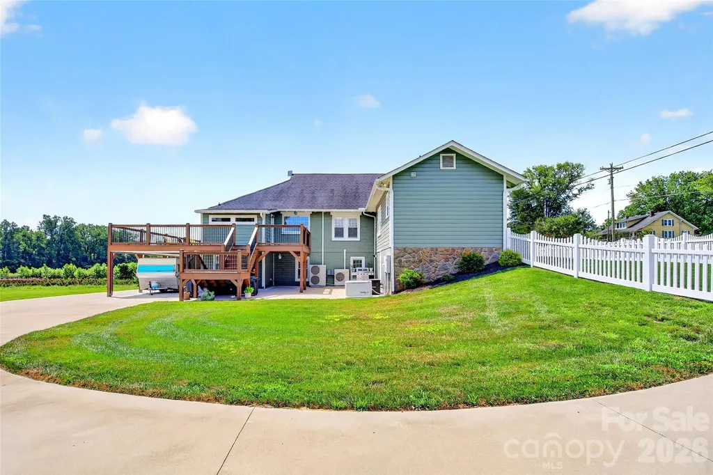 768 Lake Tahoma Road Marion NC 28752