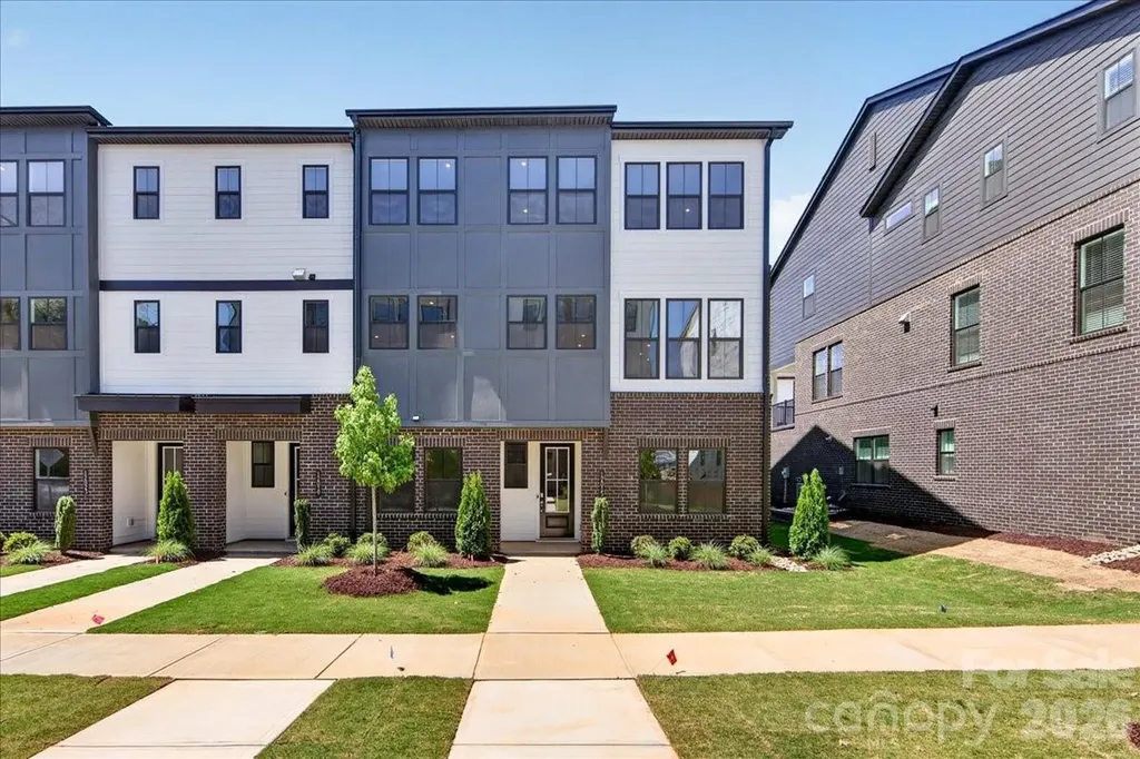 12015 Elsa Lane Charlotte NC 28277