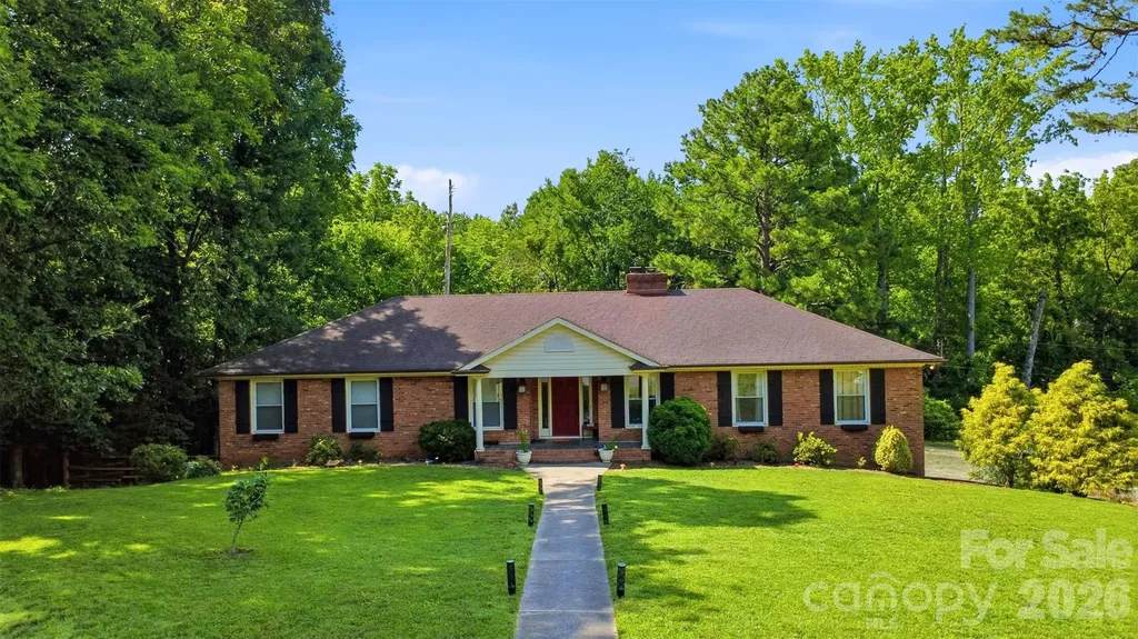 2620 Lynbridge Drive Charlotte NC 28226