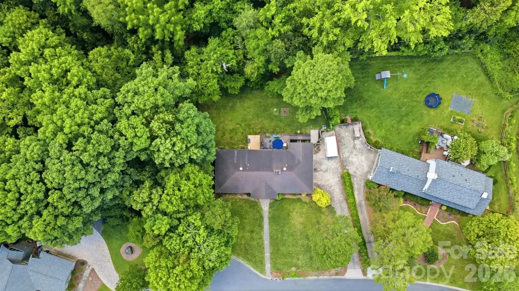 2620 Lynbridge Drive Charlotte NC 28226