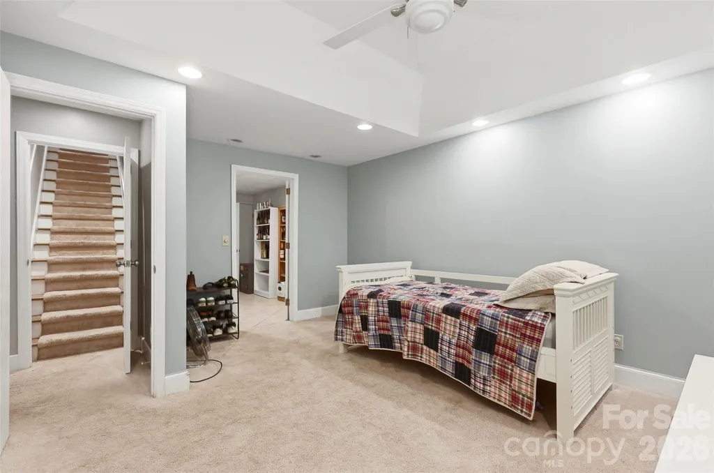 2620 Lynbridge Drive Charlotte NC 28226