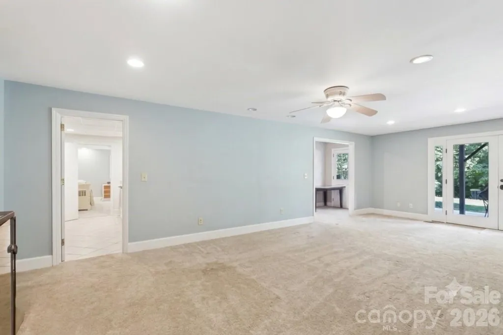 2620 Lynbridge Drive Charlotte NC 28226