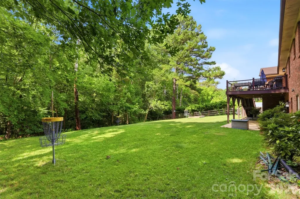 2620 Lynbridge Drive Charlotte NC 28226