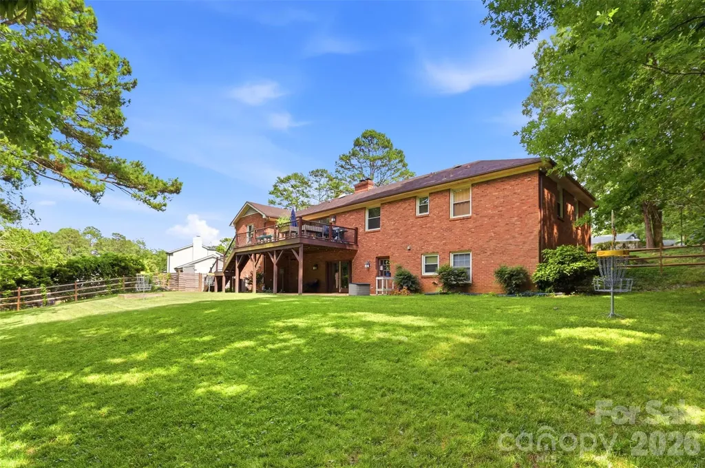 2620 Lynbridge Drive Charlotte NC 28226