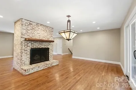 2620 Lynbridge Drive Charlotte NC 28226