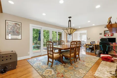 2620 Lynbridge Drive Charlotte NC 28226