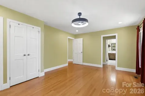 2620 Lynbridge Drive Charlotte NC 28226