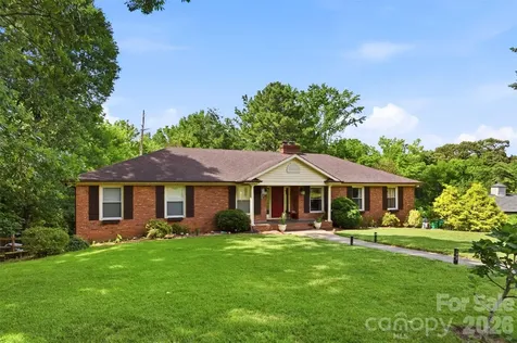 2620 Lynbridge Drive Charlotte NC 28226