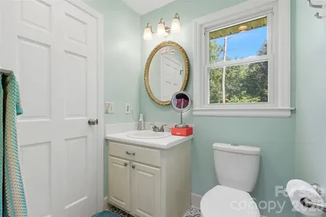 2620 Lynbridge Drive Charlotte NC 28226