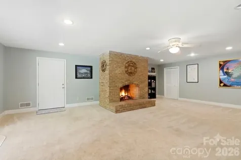 2620 Lynbridge Drive Charlotte NC 28226
