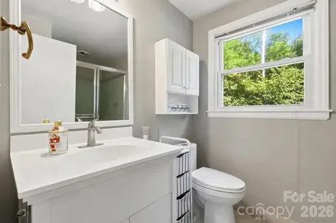 2620 Lynbridge Drive Charlotte NC 28226