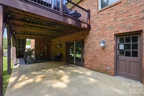 2620 Lynbridge Drive Charlotte NC 28226