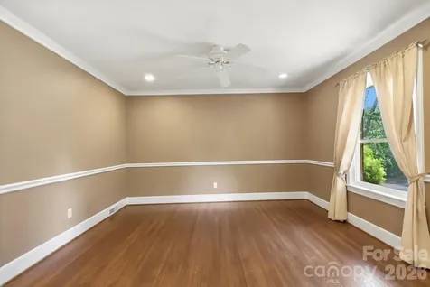 2620 Lynbridge Drive Charlotte NC 28226