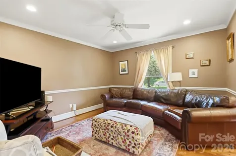 2620 Lynbridge Drive Charlotte NC 28226