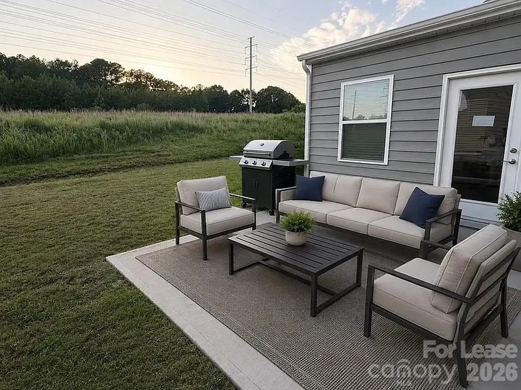 19108 Yellow Birch Drive Charlotte NC 19108