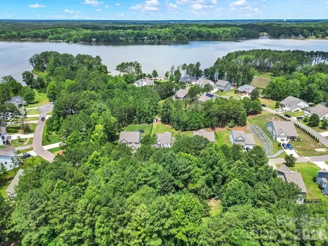 9425 Tradewinds Court Lancaster SC 29720
