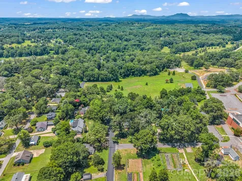 184 Edwards Street Rutherfordton NC 28139